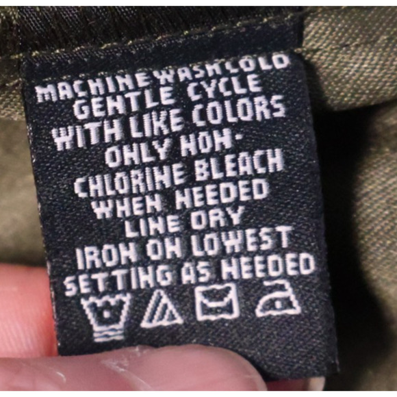 NWT Olive Green Vegan Suede‎ Pencil Skirt  Fall Business Casual Goblin Size 12P - Picture 9 of 9